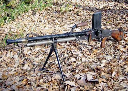 图02:捷克式轻机枪